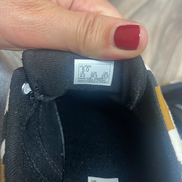 Kids Vans - Picture 8 of 8